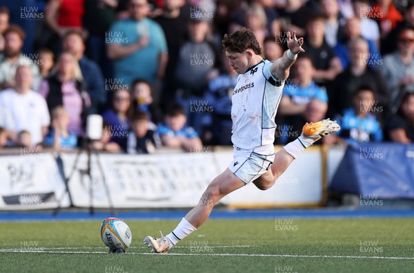 240426 - Cardiff Rugby v Ospreys - United Rugby Championship - Dan Edwards of Ospreys kicks the conversion