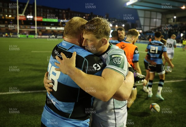 240426 - Cardiff Rugby v Ospreys - United Rugby Championship - Kieron Assiratti of Cardiff Rugby and Jac Morgan of Ospreys