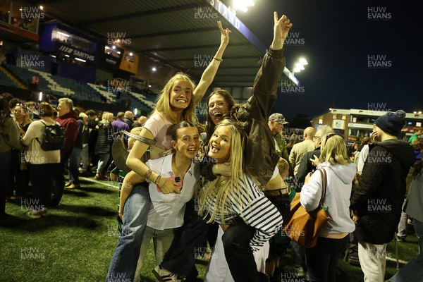 240426 - Cardiff Rugby v Ospreys - United Rugby Championship - Fans at full time