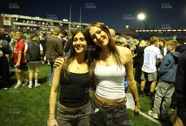 240426 - Cardiff Rugby v Ospreys - United Rugby Championship - Fans at full time