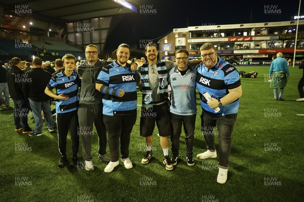 240426 - Cardiff Rugby v Ospreys - United Rugby Championship - Fans at full time