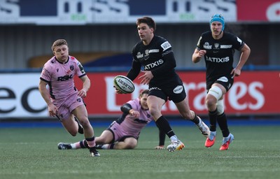 100126 - Cardiff Rugby v Racing 92, EPCR Challenge Cup - Geronimo Prisciantelli of Racing 92 breaks away