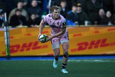 100126 - Cardiff Rugby v Racing 92 - EPCR Challenge Cup - Aled Davies of Cardiff Rugby