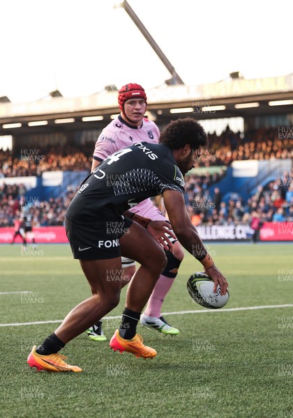 100126 - Cardiff Rugby v Racing 92, EPCR Challenge Cup -Selestino Ravutaumada of Racing 92 races in to score try