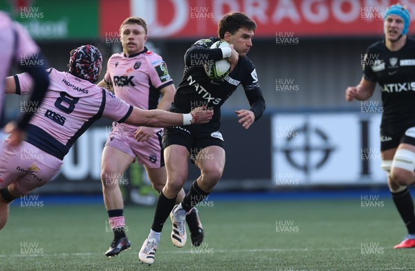 100126 - Cardiff Rugby v Racing 92, EPCR Challenge Cup - Geronimo Prisciantelli of Racing 92 breaks away
