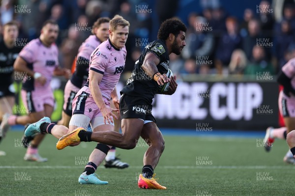 100126 - Cardiff Rugby v Racing 92, EPCR Challenge Cup - Selestino Ravutaumada of Racing 92 breaks away