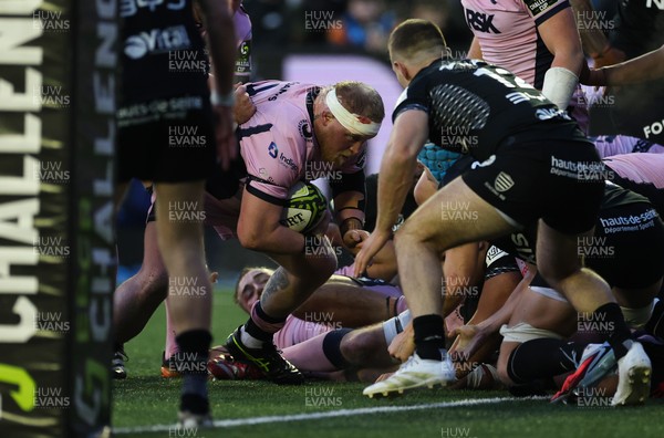 100126 - Cardiff Rugby v Racing 92, EPCR Challenge Cup - Keiron Assiratti of Cardiff Rugby powers over to score try