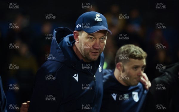 100126 - Cardiff Rugby v Racing 92, EPCR Challenge Cup - Cardiff Rugby head coach Corniel van Zyl speaks to the players at the end of the match
