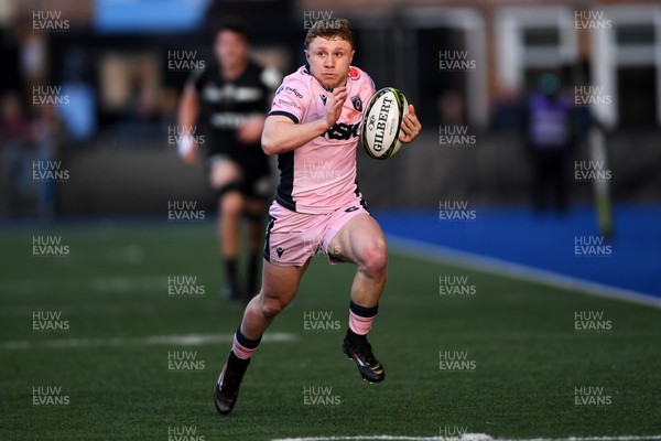 100126 - Cardiff Rugby v Racing 92 - EPCR Challenge Cup - Tom Bowen of Cardiff Rugby
