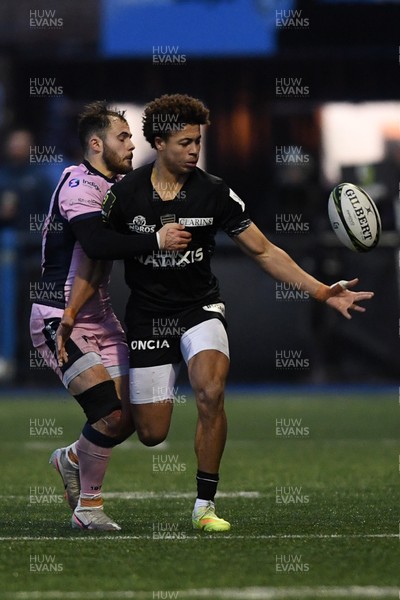 100126 - Cardiff Rugby v Racing 92 - EPCR Challenge Cup - Nolann Donguy of Racing 92 is challenged by Iwan Stephens of Cardiff Rugby
