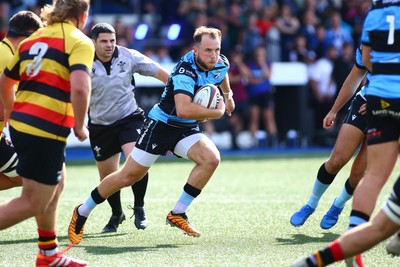 060925 - Cardiff Rugby v Richmond - Preseason Friendly - Ioan Lloyd of Cardiff looks for a gap in the Richmond defence