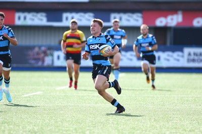 060925 - Cardiff Rugby v Richmond - Preseason Friendly - Tom Bowen of Cardiff outpaces the Richmond defence to score a try