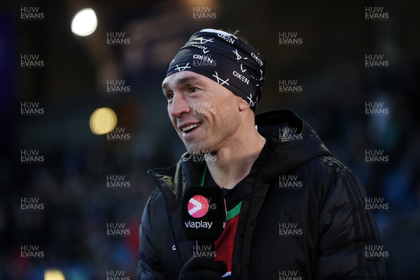 021223 - Cardiff Rugby v Scarlets - United Rugby Championship - Kevin Sinfield at Cardiff Arms Park at half time