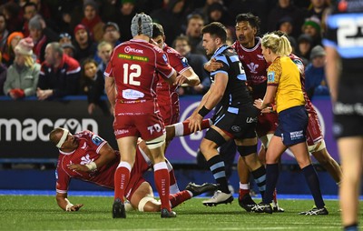 070123 - Cardiff v Scarlets - United Rugby Championship - Aaron Shingler of Scarlets and Ellis Jenkins of Cardiff clash