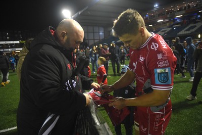 070123 - Cardiff v Scarlets - United Rugby Championship - Jonathan Davies of Scarlets at the end of the game