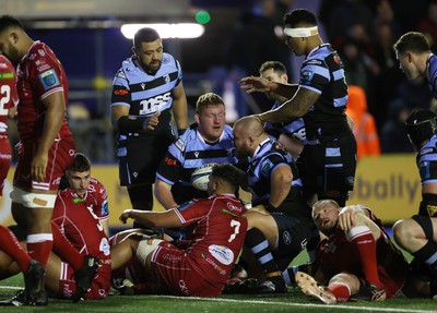 070123 - Cardiff Rugby v Scarlets - United Rugby Championship - Rhys Carre of Cardiff celebrates with team mates after scoring a try