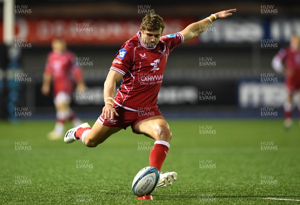 070123 - Cardiff v Scarlets - United Rugby Championship - Leigh Halfpenny of Scarlets kicks at goal