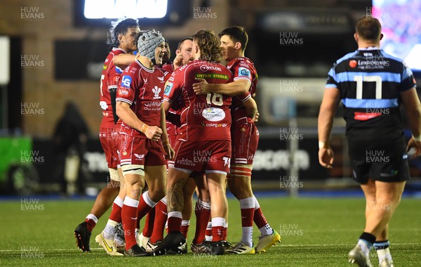 070123 - Cardiff v Scarlets - United Rugby Championship - Scarlets players celebrate