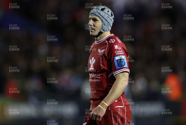070123 - Cardiff Rugby v Scarlets - United Rugby Championship - Jonathan Davies of Scarlets 