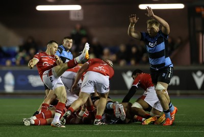 191225 - Cardiff Rugby v Scarlets - United Rugby Championship - Gareth Davies of Scarlets kicks