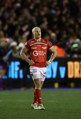 191225 - Cardiff Rugby v Scarlets - United Rugby Championship - Blair Murray of Scarlets 