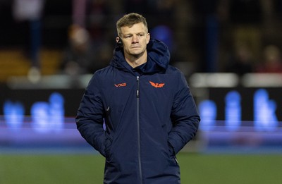 191225 - Cardiff Rugby v Scarlets, United Rugby Championship - Scarlets head coach Dwayne Peel