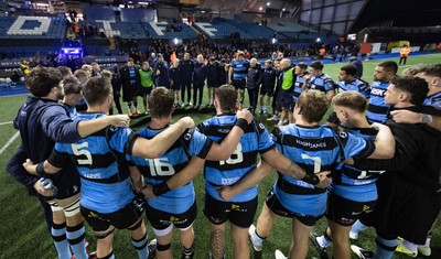 191225 - Cardiff Rugby v Scarlets, United Rugby Championship - Cardiff huddle up at the end of the match