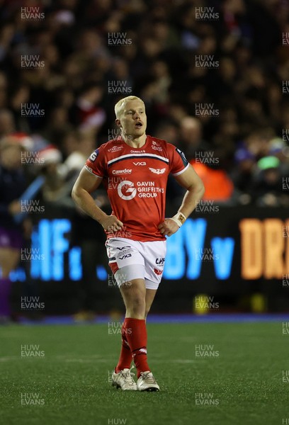 191225 - Cardiff Rugby v Scarlets - United Rugby Championship - Blair Murray of Scarlets 