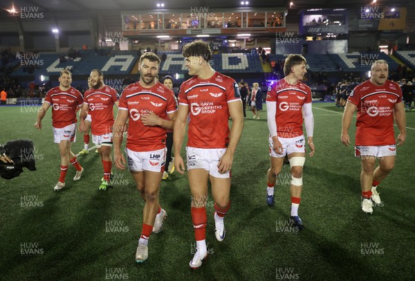 191225 - Cardiff Rugby v Scarlets - United Rugby Championship - Johnny Williams and Eddie James of Scarlets at full time