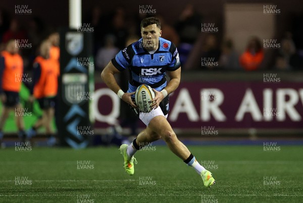 191225 - Cardiff Rugby v Scarlets - United Rugby Championship - Mason Grady of Cardiff 