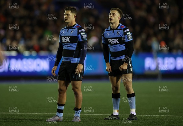 191225 - Cardiff Rugby v Scarlets - United Rugby Championship - Callum Sheedy and Cameron Winnett of Cardiff 