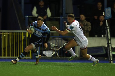 040323 - Cardiff Rugby v Ulster - United Rugby Championship - Jarrod Evans of Cardiff rugby scores a  2nd half try 