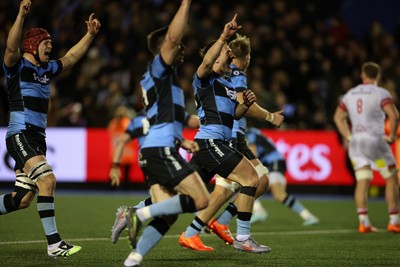 131225 - Cardiff Rugby v Ulster - United Rugby Championship - Harri Millard of Cardiff celebrates the victory
