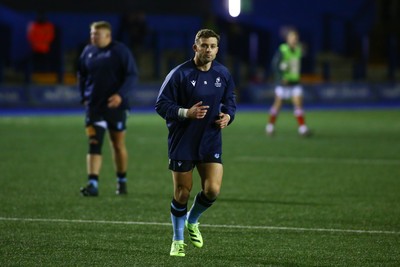 131225 - Cardiff Rugby v Ulster - EPCR Challenge Cup - Leigh Halfpenny of Cardiff Rugby warms up before the game