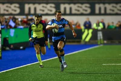 131225 - Cardiff Rugby v Ulster - EPCR Challenge Cup - Harri Millard of Cardiff makes a break along the wing