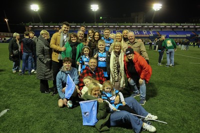 131225 - Cardiff Rugby v Ulster - EPCR Challenge Cup - Leigh Halfpenny of Cardiff catches up woth his family after the final whistle