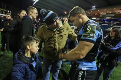 131225 - Cardiff Rugby v Ulster - EPCR Challenge Cup - Leigh Halfpenny of Cardiff meets fans at the end of the game