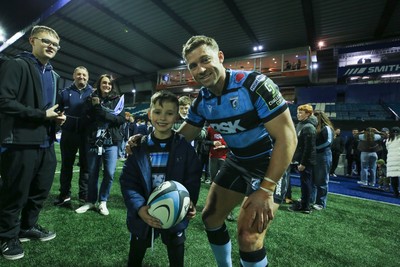 131225 - Cardiff Rugby v Ulster - EPCR Challenge Cup - Leigh Halfpenny of Cardiff meets fans at the end of the game