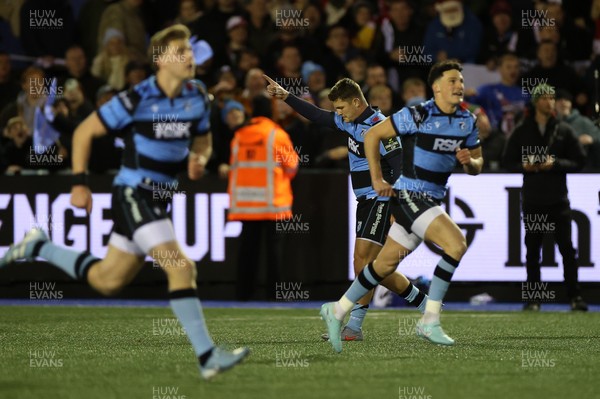 131225 - Cardiff Rugby v Ulster - United Rugby Championship - Callum Sheedy of Cardiff kicks the match winning penalty
