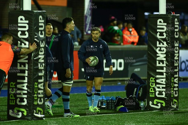 131225 - Cardiff Rugby v Ulster - EPCR Challenge Cup - Leigh Halfpenny of Cardiff Rugby warms up before the game