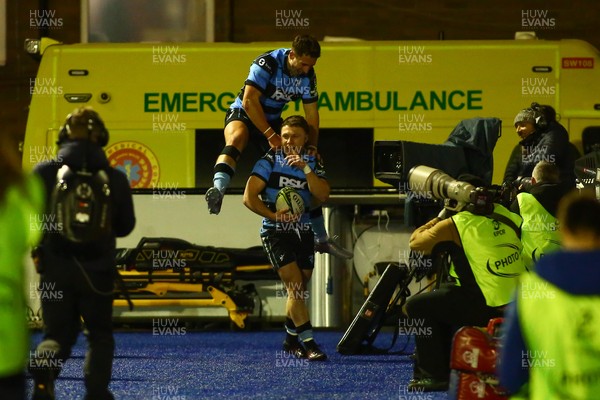 131225 - Cardiff Rugby v Ulster - EPCR Challenge Cup - Tom Bowen of Cardiff celebrates his try