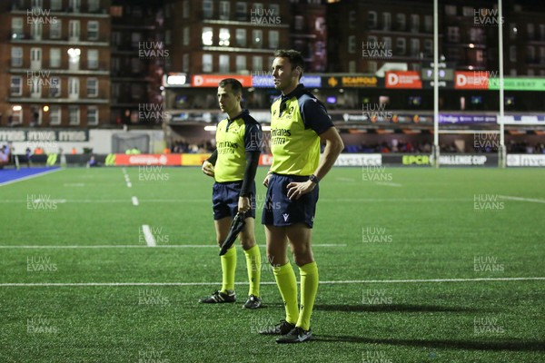 131225 - Cardiff Rugby v Ulster - EPCR Challenge Cup - Referee Evan Urruzmendi consults with his TMO