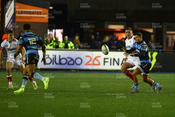 131225 - Cardiff Rugby v Ulster - EPCR Challenge Cup - Callum Sheedy of Cardiff spreads the ball wide 