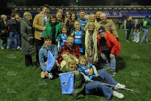 131225 - Cardiff Rugby v Ulster - EPCR Challenge Cup - Leigh Halfpenny of Cardiff catches up with his family after the final whistle