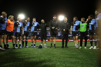 021026 - Cardiff Rugby v Zebre Parma - United Rugby Championship - Cardiff Rugby Head Coach Corniel Van Zyl in the team huddle