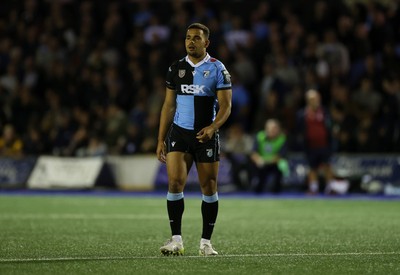021026 - Cardiff Rugby v Zebre Parma - United Rugby Championship - Ben Thomas of Cardiff 