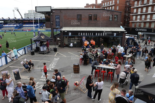 010922 - Cardiff Rugby�s Summerfest - 