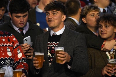 031225 - Cardiff Uni v Cardiff Met - Cardiff Clash - Fans