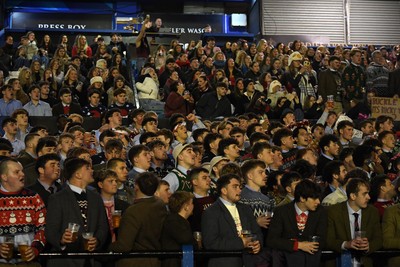 031225 - Cardiff Uni v Cardiff Met - Cardiff Clash - Fans
