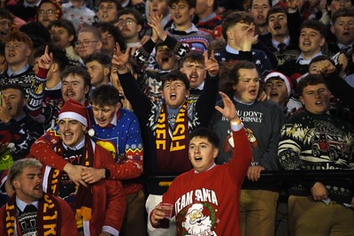 031225 - Cardiff Uni v Cardiff Met - Cardiff Clash - Fans